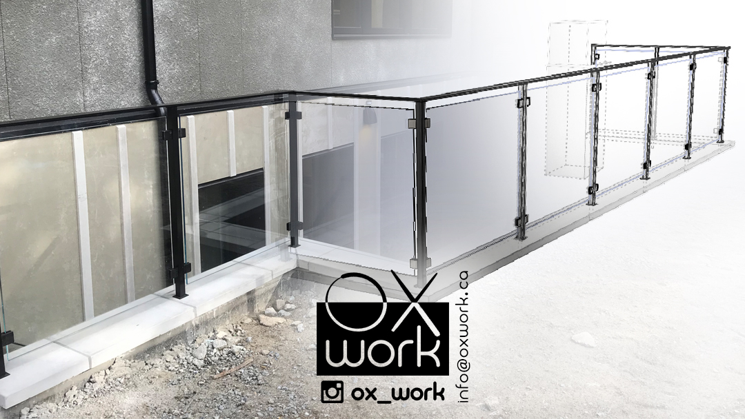 Steel railing with glass<br>Stainless steel glass clips on post for 12mm temperated glass<br>Powdercoated steel with stainless steel clips